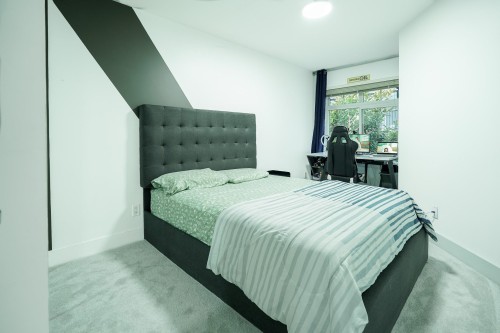 100-6299 144 Street, Surrey, BC 