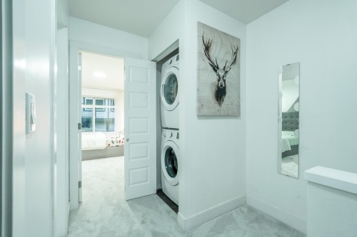 100-6299 144 Street, Surrey, BC 