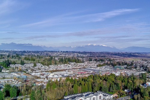 100-6299 144 Street, Surrey, BC 