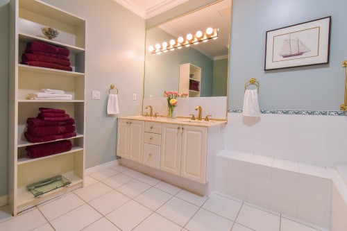 54-2533 152 Street, Surrey, BC 