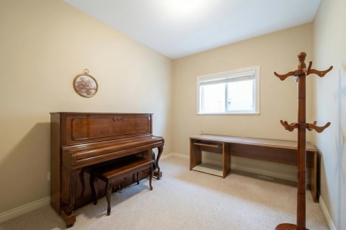 15777 109A Avenue, Surrey, BC 