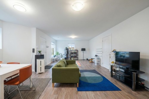 15777 109A Avenue, Surrey, BC 