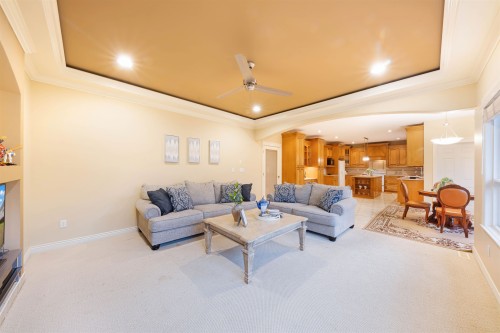 15777 109A Avenue, Surrey, BC 