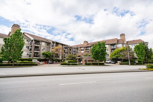 322-8915 202 Street, Langley, BC 