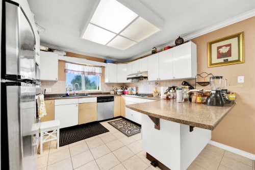 10846 129 Street Street, Surrey, BC 