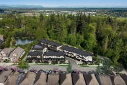 10-6828 208a Street  Langley, BC V2Y 2R7