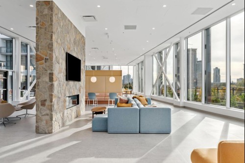 2206-13675 107A Avenue, Surrey, BC 