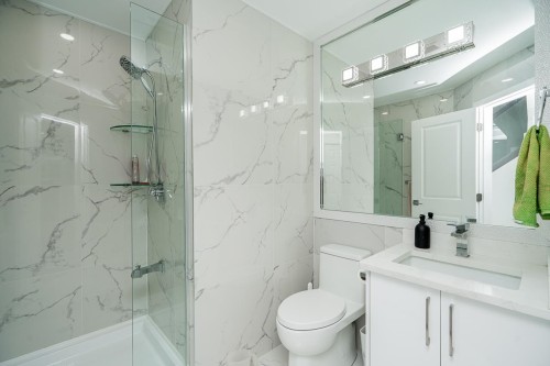 19132 60B Avenue, Surrey, BC 