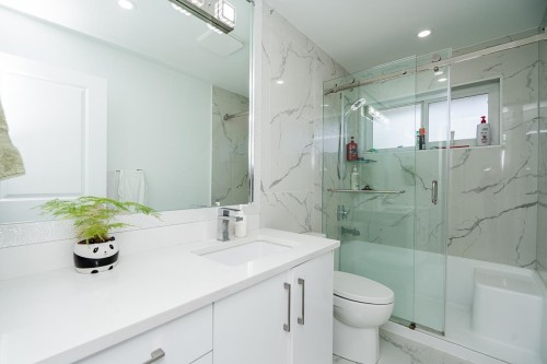 19132 60B Avenue, Surrey, BC 