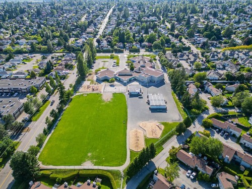 19132 60B Avenue, Surrey, BC 