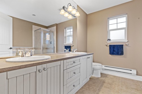 15072 61B Avenue, Surrey, BC 