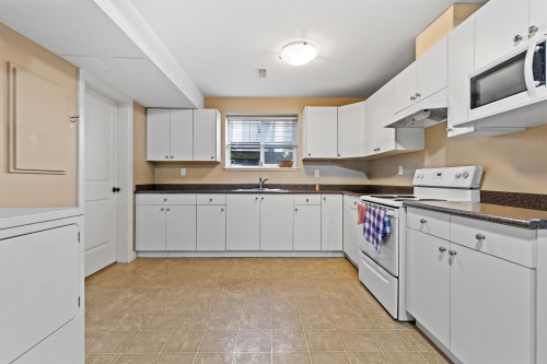 15072 61B Avenue, Surrey, BC 