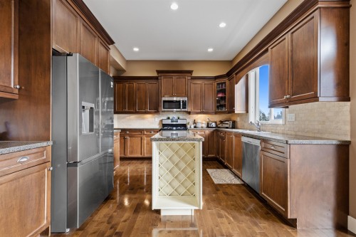 15072 61B Avenue, Surrey, BC 