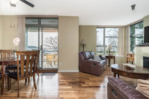 204-15777 Marine Drive, Surrey, BC 