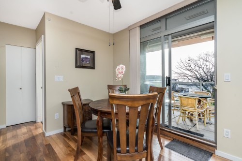 204-15777 Marine Drive, Surrey, BC 