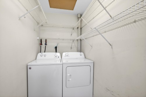 303-9865 140 Street, Surrey, BC 