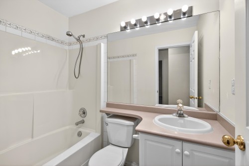 303-9865 140 Street, Surrey, BC 