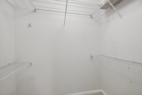 303-9865 140 Street, Surrey, BC 