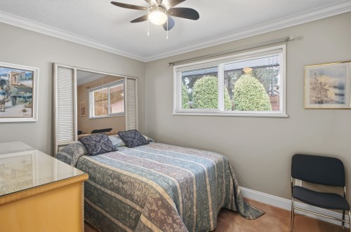 5917 Kildare Place, Surrey, BC 