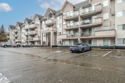 401-33738 King Road, Abbotsford, BC 