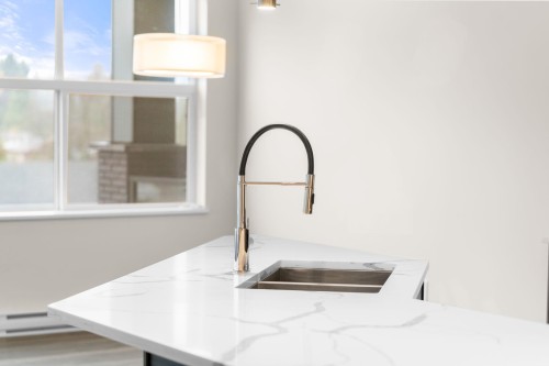 312-2120 Gladwin Road, Abbotsford, BC 