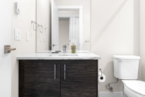 312-2120 Gladwin Road, Abbotsford, BC 