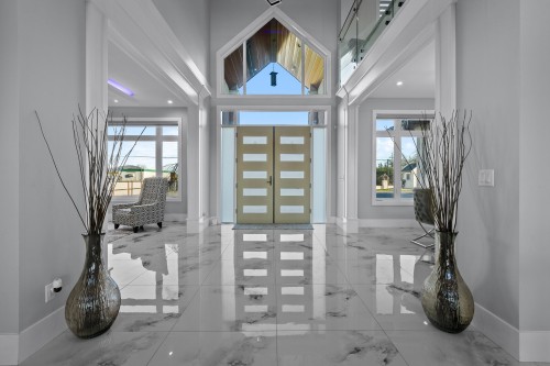 1283 Gladwin Road, Abbotsford, BC 