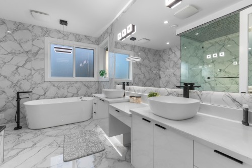 1283 Gladwin Road, Abbotsford, BC 