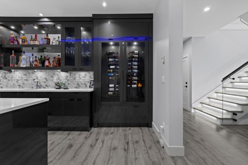 1283 Gladwin Road, Abbotsford, BC 