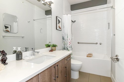 503-19228 64 Avenue, Surrey, BC 