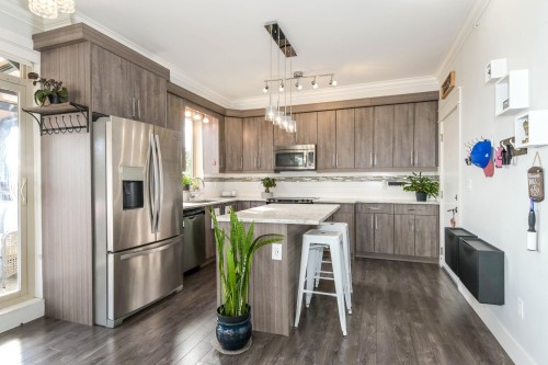 503-19228 64 Avenue, Surrey, BC 