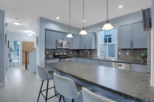 16515 60 Avenue, Surrey, BC 