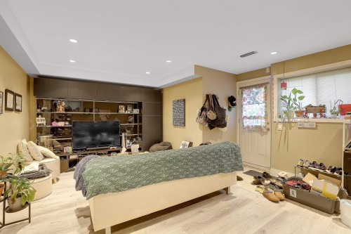 16515 60 Avenue, Surrey, BC 