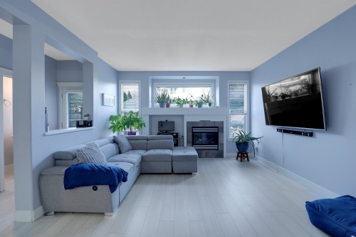 16515 60 Avenue, Surrey, BC 