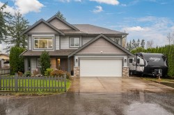 2-20256 98a Avenue  Langley, BC V1M 3E3