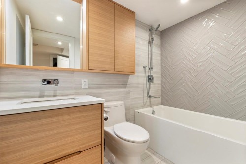 504-32330 South Fraser Way, Abbotsford, BC 