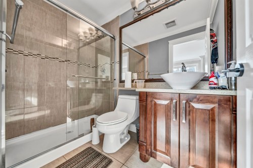 12101 84 Avenue, Surrey, BC 