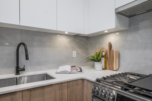 A411-7980 206A Street, Langley, BC 