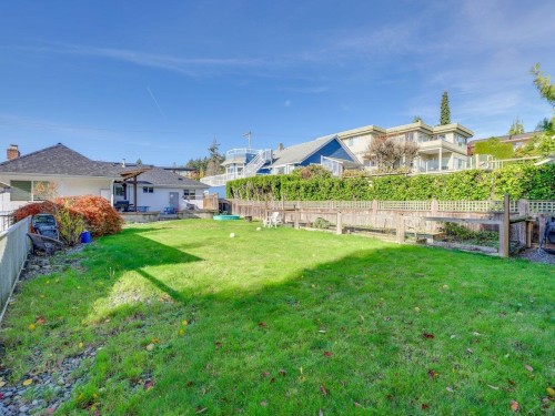 1154 Finlay Street, White Rock, BC 