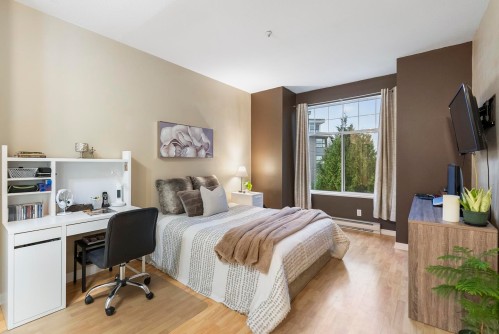 311-5677 208 Street, Langley, BC 