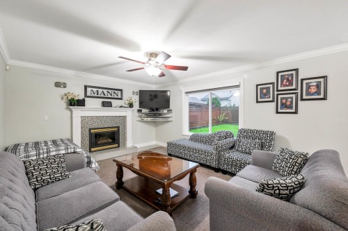 8733 162A Street, Surrey, BC 