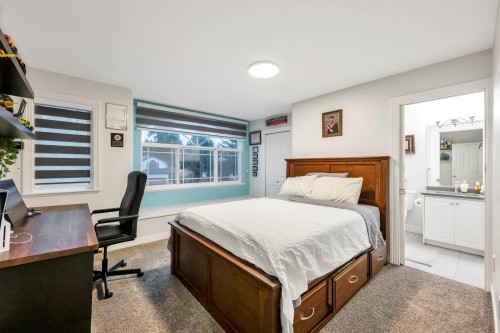 8733 162A Street, Surrey, BC 