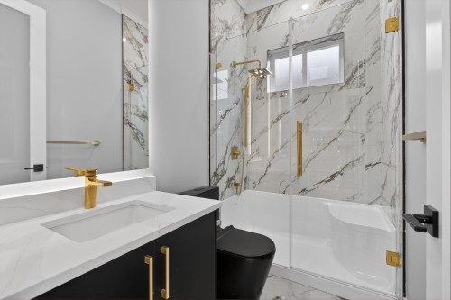 16730 20 Avenue, Surrey, BC 