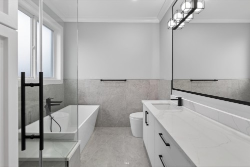 16730 20 Avenue, Surrey, BC 