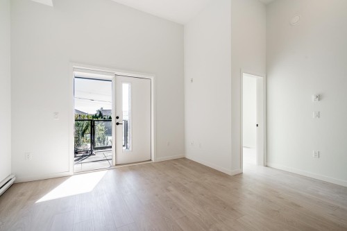 307-19577 65B Avenue, Surrey, BC 