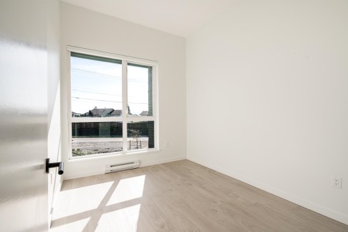 307-19577 65B Avenue, Surrey, BC 