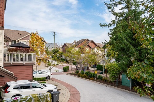 25-19560 68 Avenue, Surrey, BC 