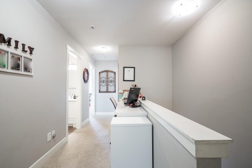 25-19560 68 Avenue, Surrey, BC 