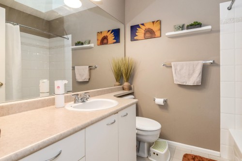 22-20881 87 Avenue, Langley, BC 