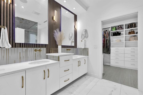 14714 111A Avenue, Surrey, BC 